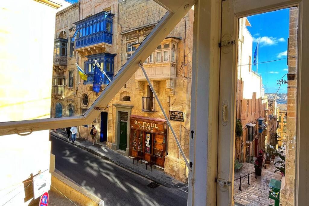 Heart Of Valletta - Apartment Bagian luar foto